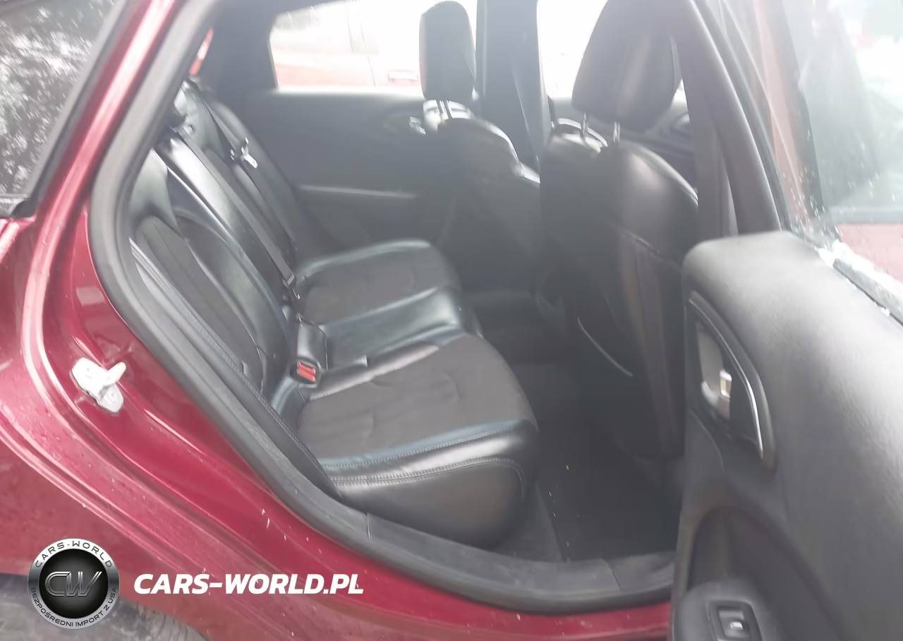 2015 Chrysler 200 S VIN:1C3CCCBB7FN675817 - 8