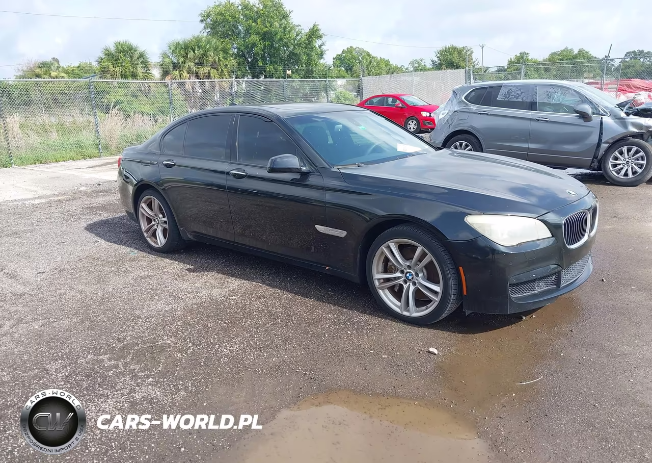 2012 BMW 750I