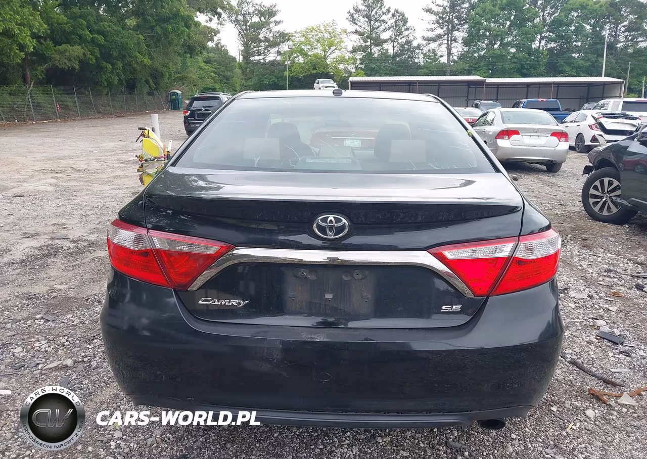 2015 Toyota Camry Se VIN:4T1BF1FK8FU053290 - 16