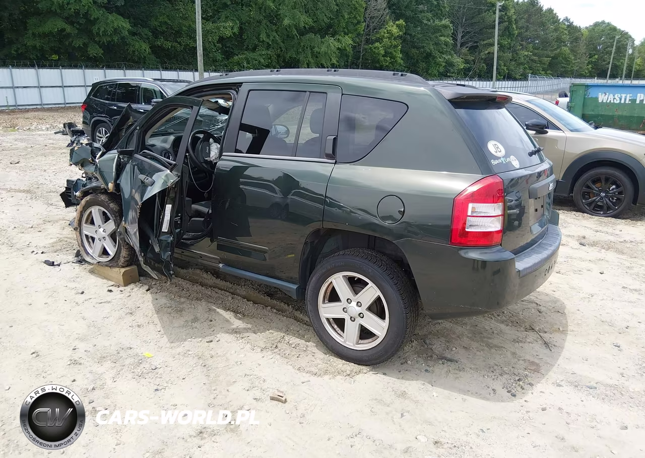 2010 Jeep Compass Sport VIN:1J4NT1FBXAD676858 - 3