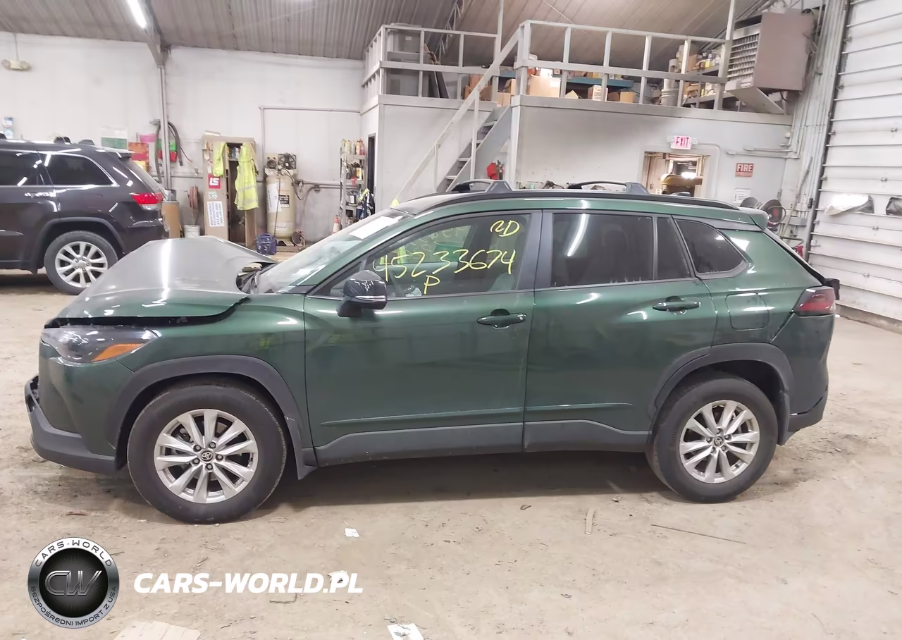 2026 Toyota Corolla Cross Le VIN:7MUCAABG9TV162677 - 15