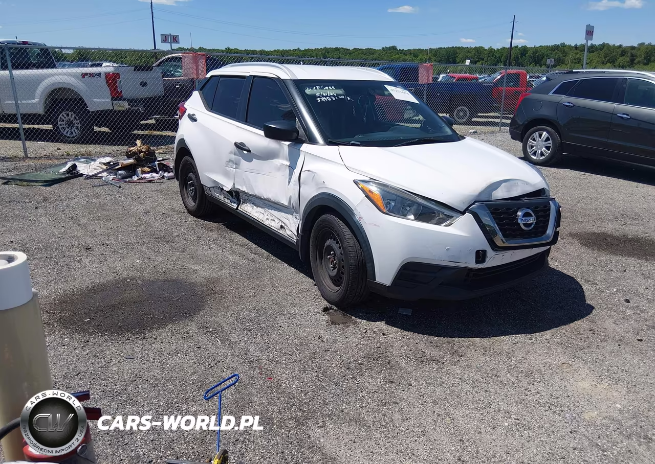 2019 Nissan Kicks S