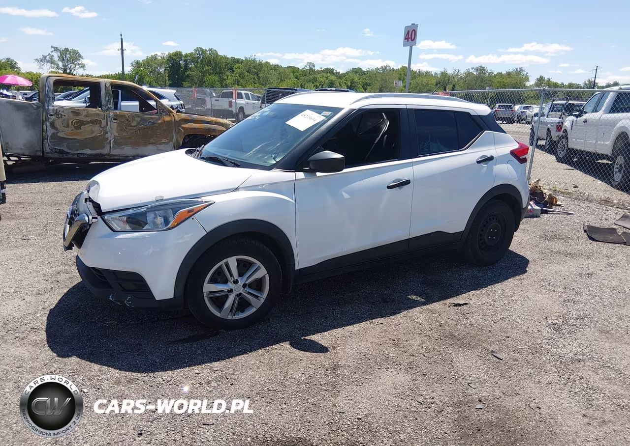 2019 Nissan Kicks S VIN:3N1CP5CU2KL524831 - 2