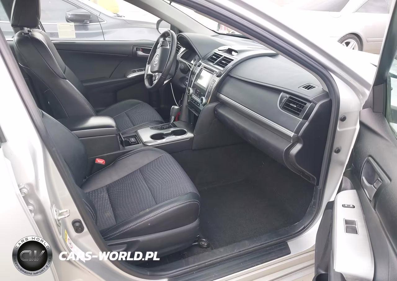 2014 Toyota Camry Se VIN:4T1BF1FK5EU777520 - 5