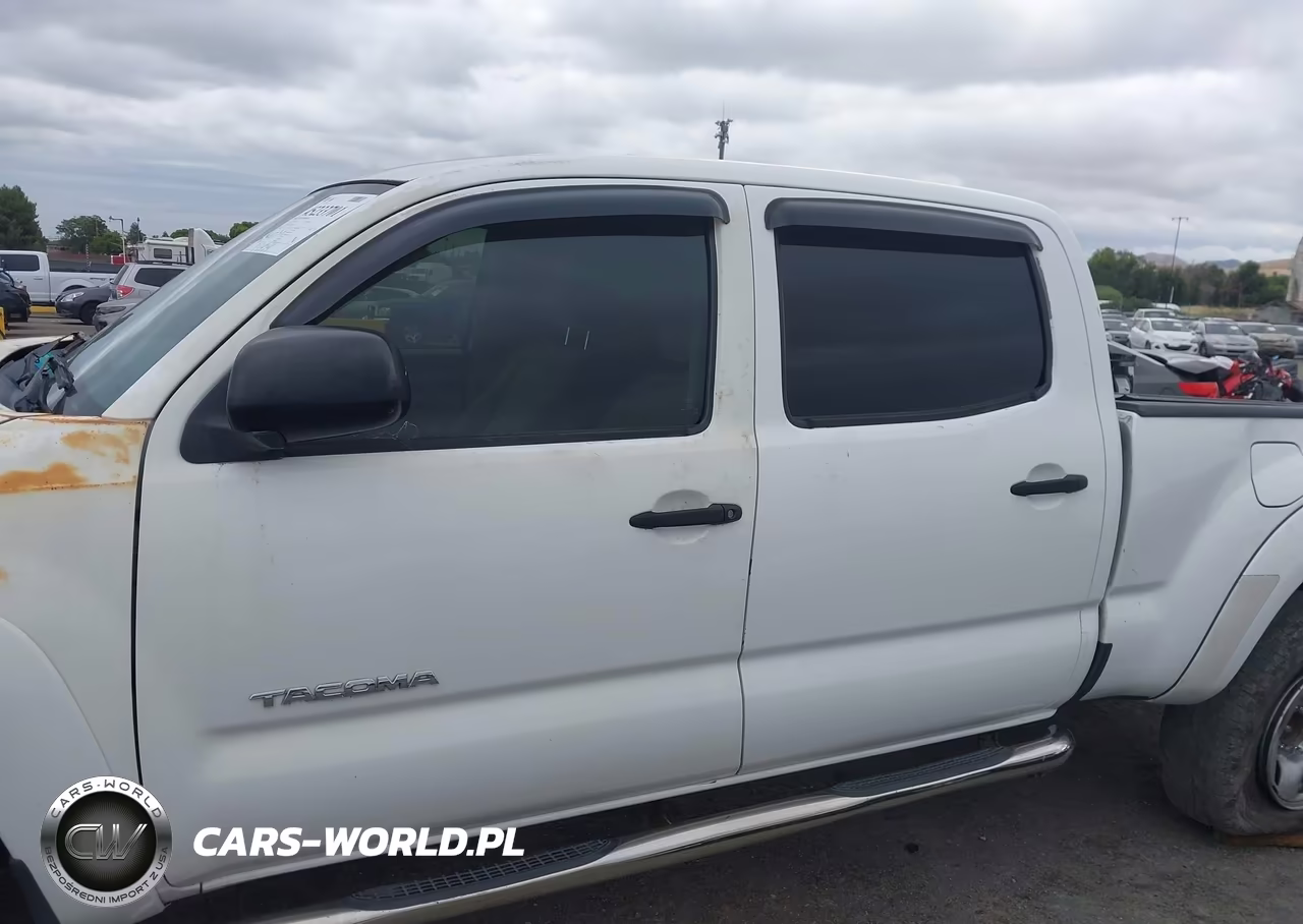 2011 Toyota Tacoma Base V6 VIN:3TMMU4FN4BM030604 - 14