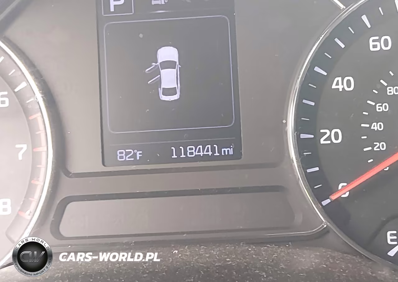 2018 Kia Forte Lx VIN:3KPFK4A74JE277394 - 16