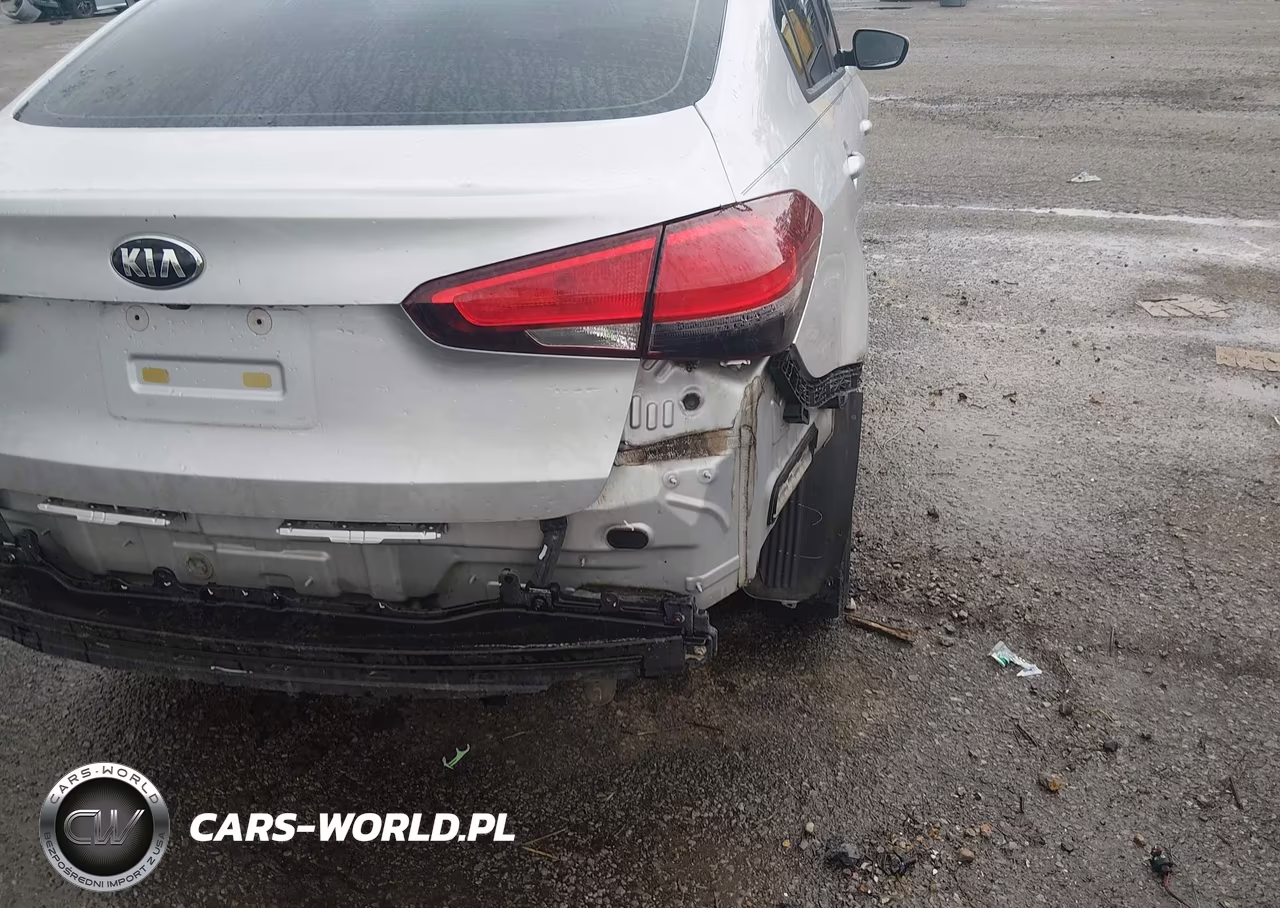 2018 Kia Forte Lx VIN:3KPFK4A74JE277394 - 6