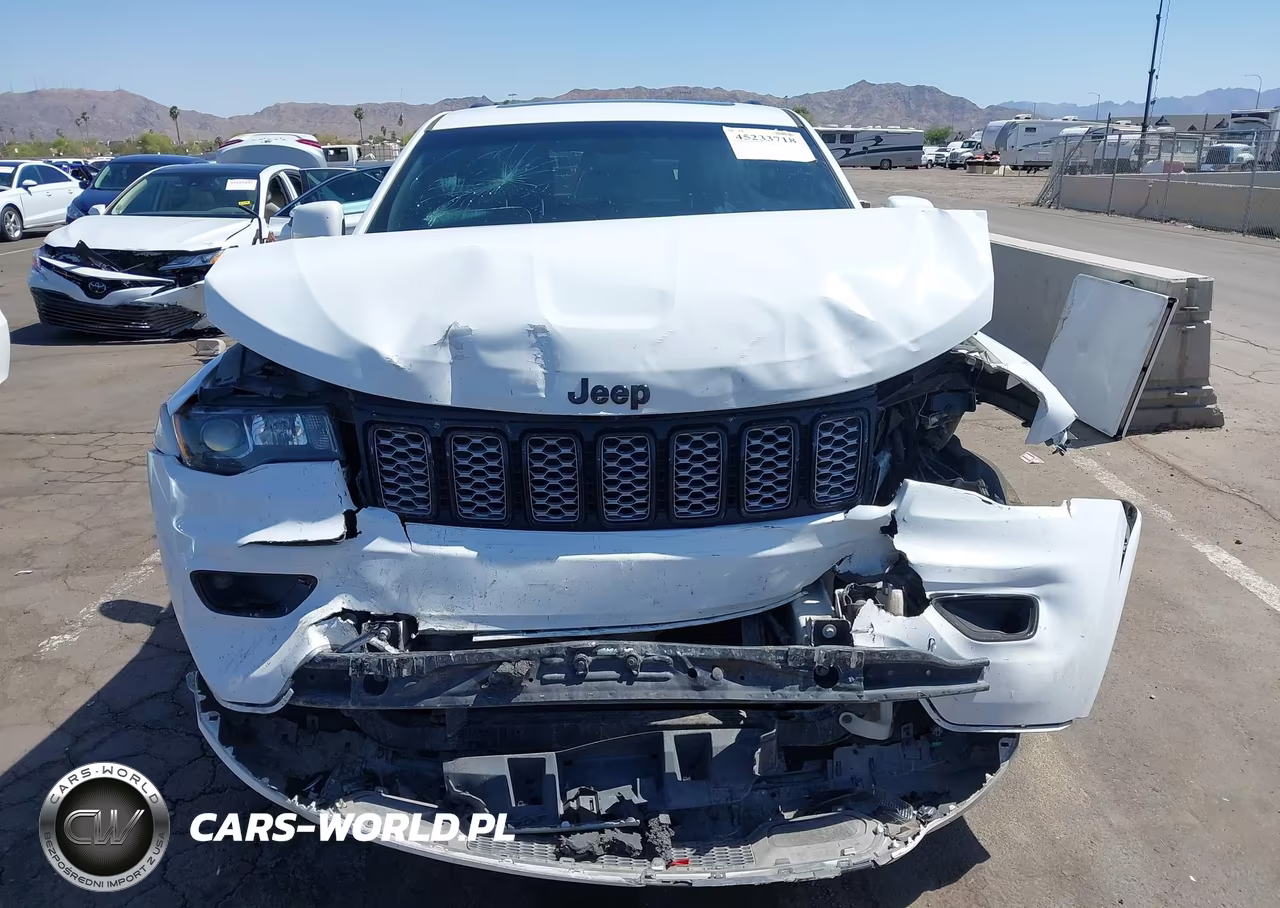 2020 Jeep Grand Cherokee Altitude 4X2 VIN:1C4RJEAG3LC364638 - 12