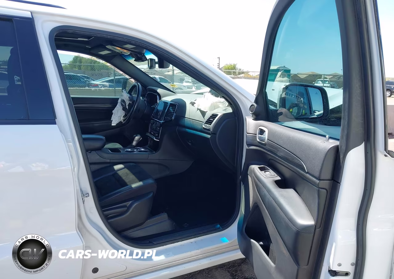 2020 Jeep Grand Cherokee Altitude 4X2 VIN:1C4RJEAG3LC364638 - 5