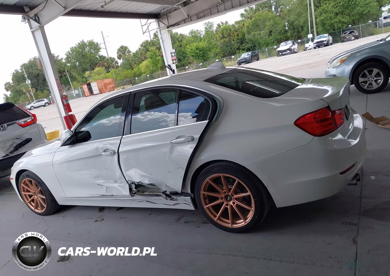 2015 BMW 328I VIN:WBA3A5G58FNP34256 - 14