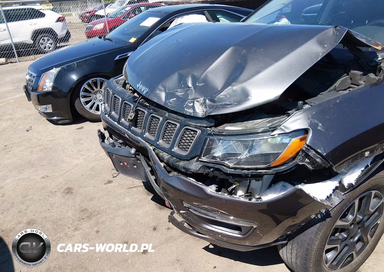 2019 Jeep Compass Trailhawk 4X4 VIN:3C4NJDDB8KT722053 - 6