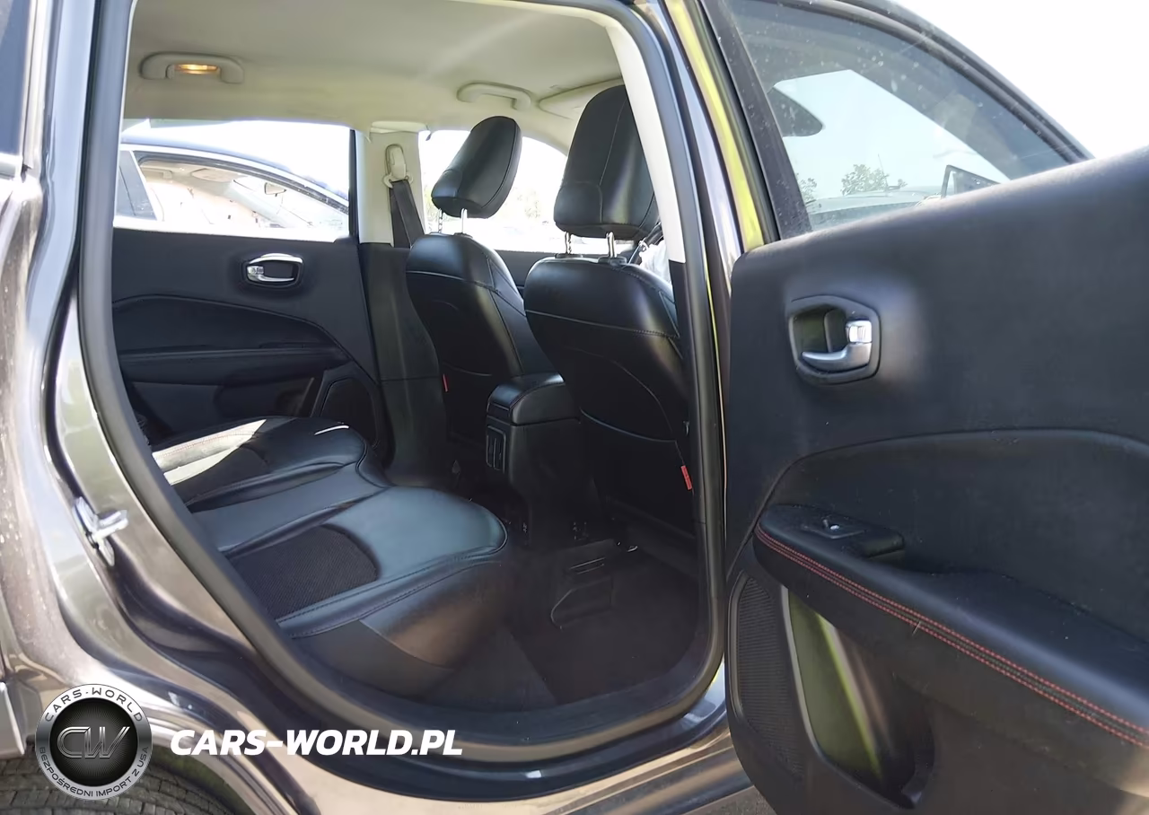 2019 Jeep Compass Trailhawk 4X4 VIN:3C4NJDDB8KT722053 - 8