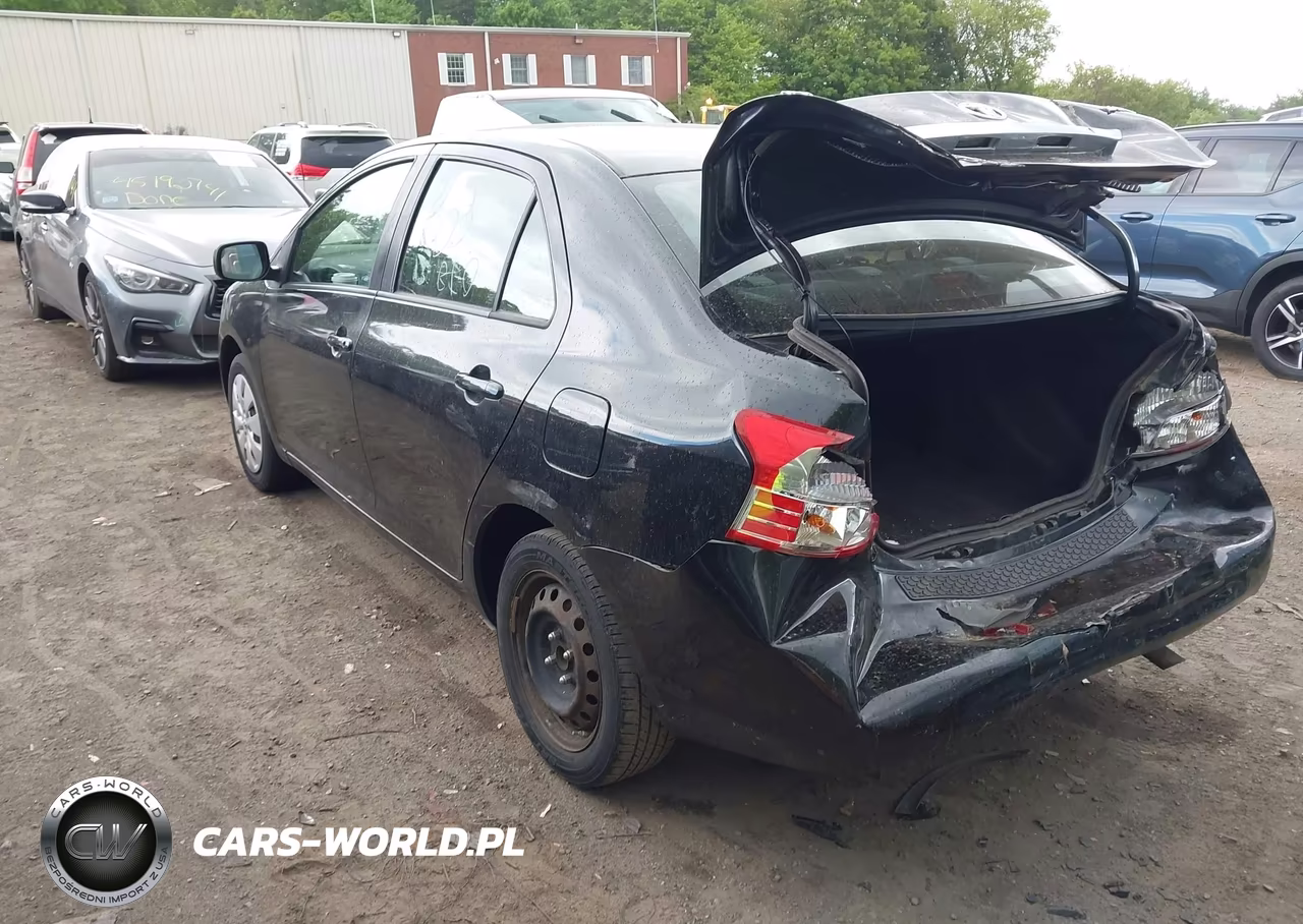 2010 Toyota Yaris VIN:JTDBT4K30A1367085 - 3