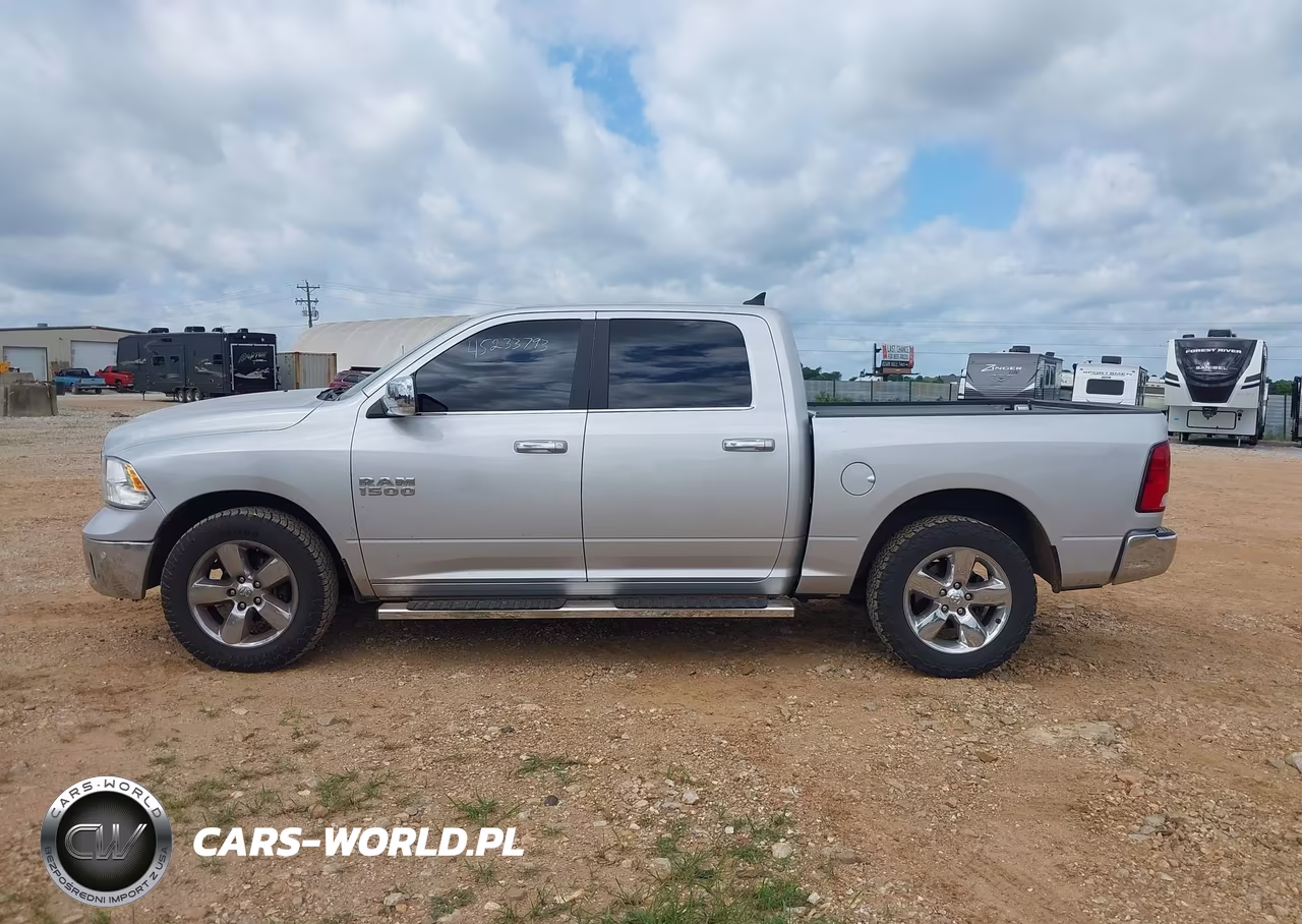 2018 Ram 1500 Lone Star Silver 4X2 5'7 Box VIN:1C6RR6LG6JS157103 - 14