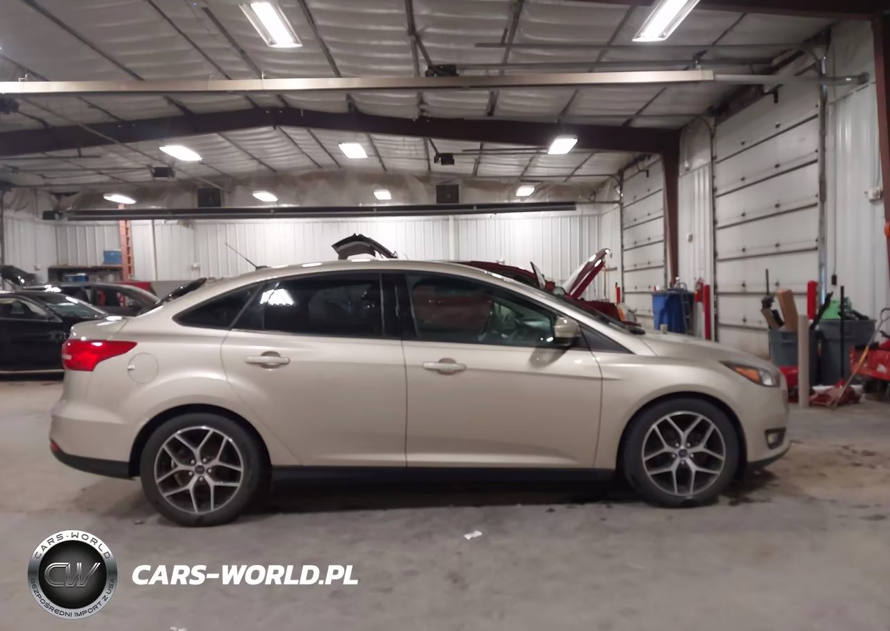 2017 Ford Focus Sel VIN:1FADP3H23HL252765 - 13