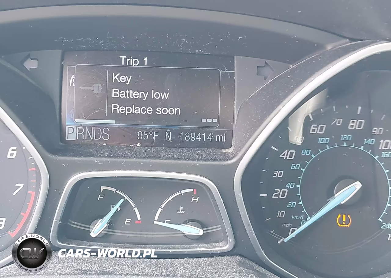 2012 Ford Focus Titanium VIN:1FAHP3N22CL361958 - 15