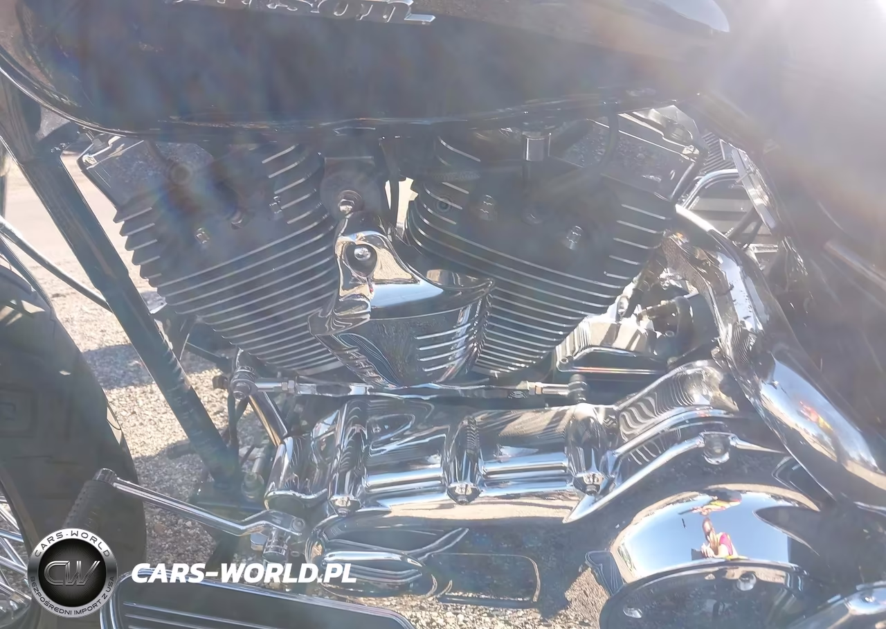 2007 Harley-Davidson Flhx VIN:1HD1KB4117Y704103 - 9