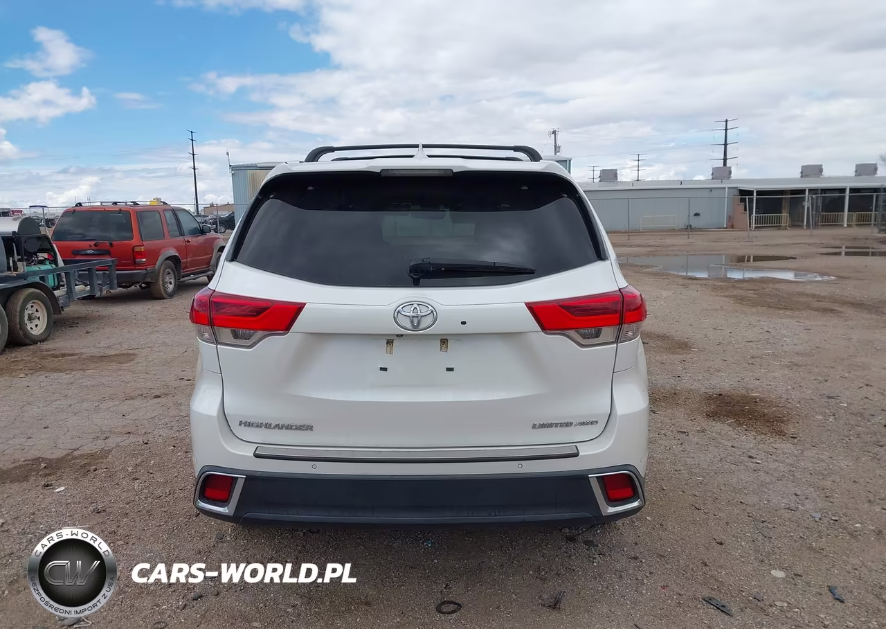 2017 Toyota Highlander Limited Platinum VIN:5TDDZRFH8HS359856 - 16