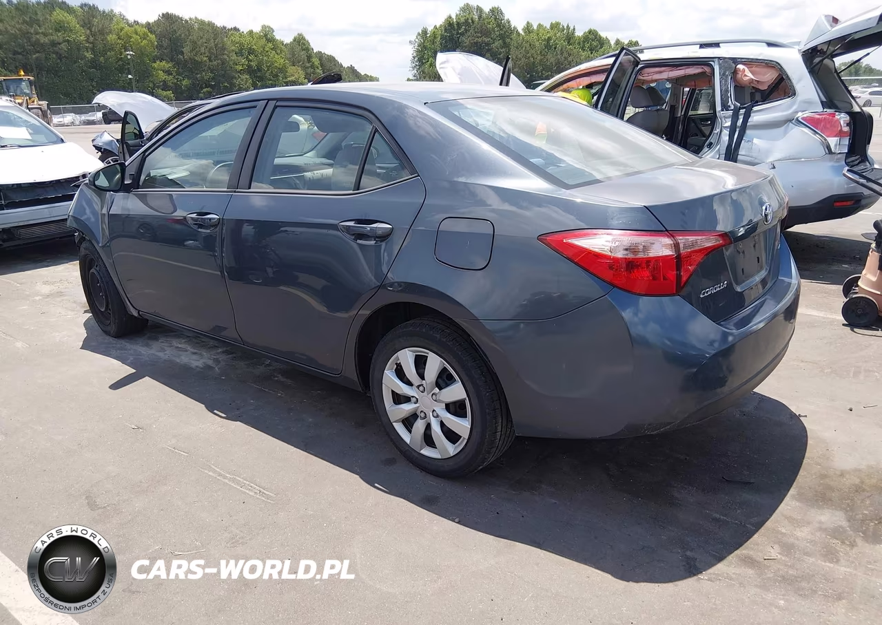 2019 Toyota Corolla Le VIN:5YFBURHE5KP879313 - 3