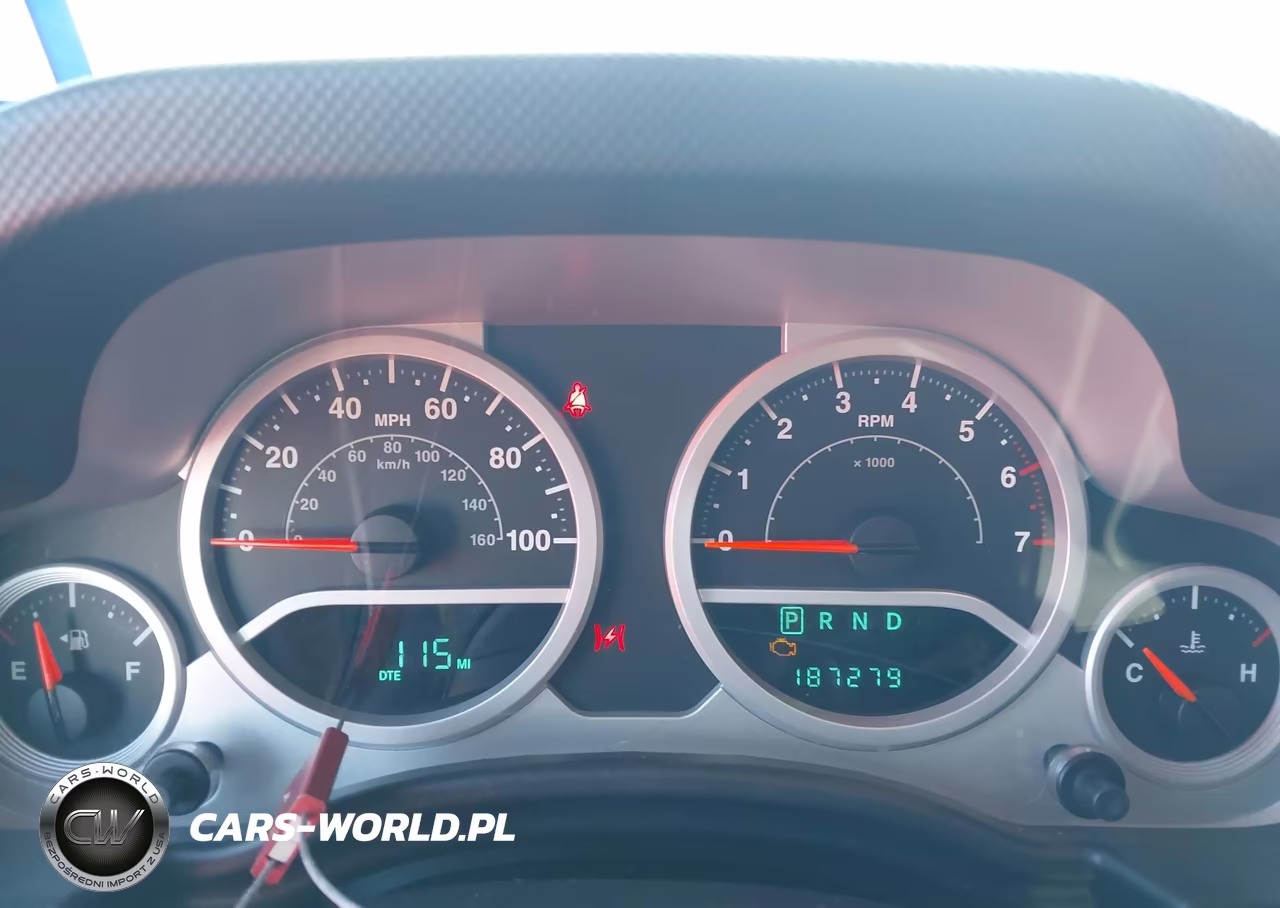 2010 Jeep Wrangler Sport VIN:1J4AA2D18AL106478 - 7