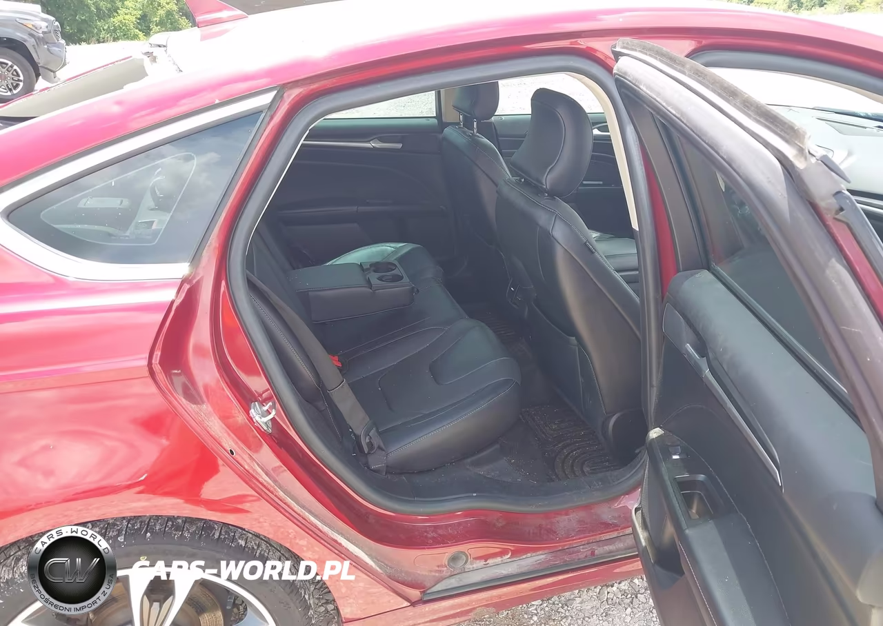 2019 Ford Fusion Titanium VIN:3FA6P0D94KR153116 - 8