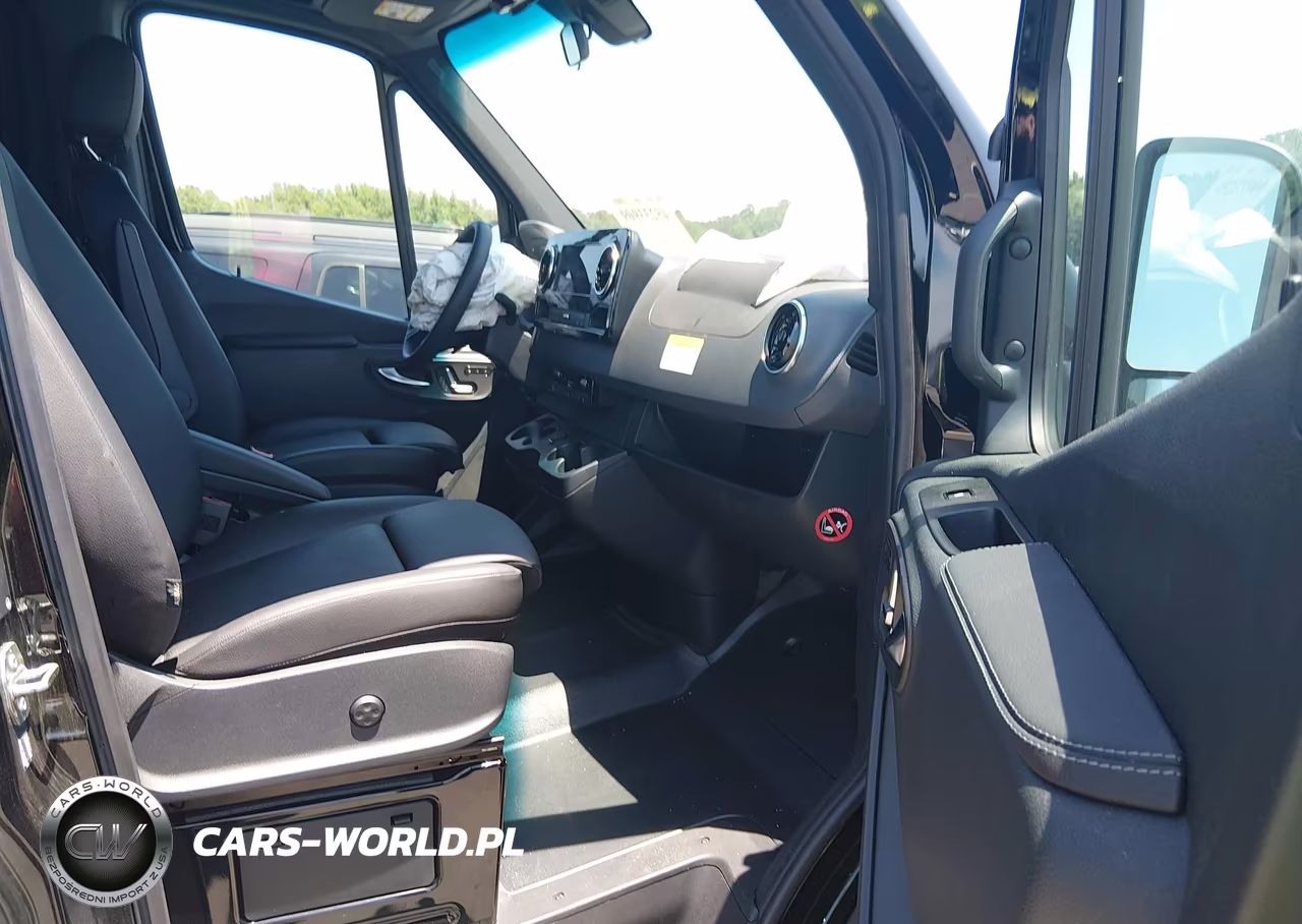 2025 Mercedes-Benz Sprinter 2500 Standard Roof 4-Cyl Diesel Ho VIN:W1Z4NFHY0SP792748 - 5