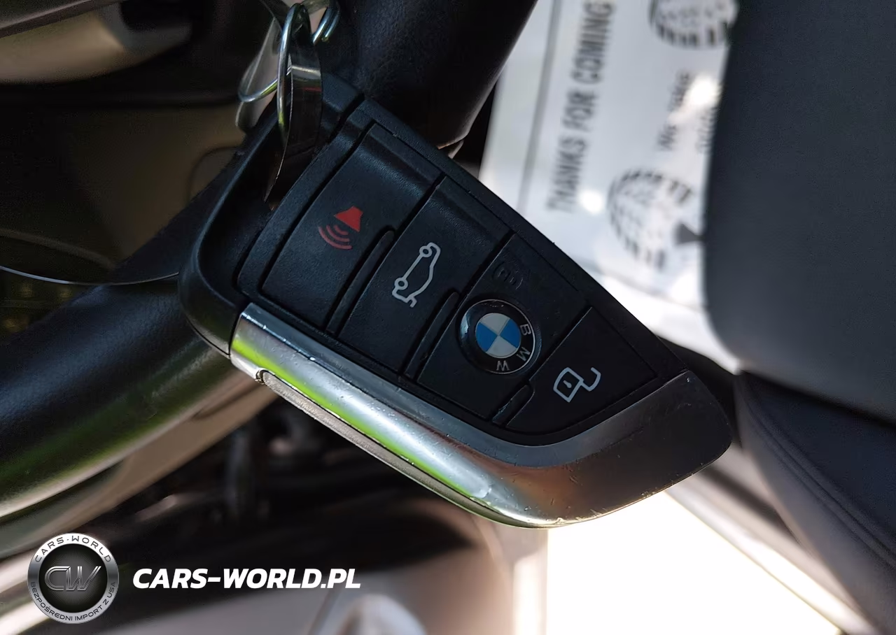2021 BMW X3 xDrive30I VIN:5UXTY5C03M9F20100 - 11