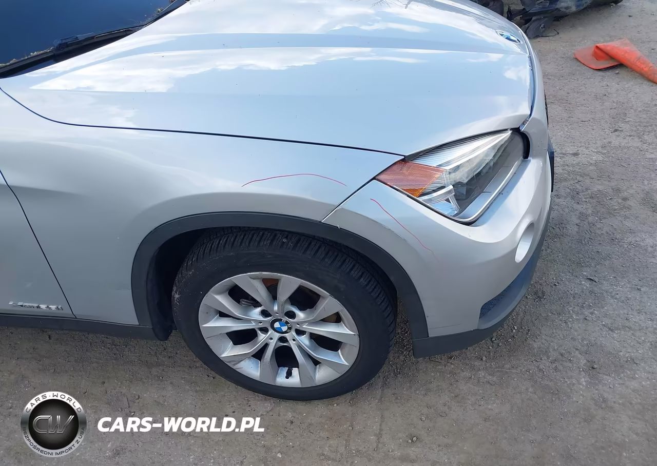 2013 BMW X1 xDrive28I VIN:WBAVL1C54DVR89291 - 12