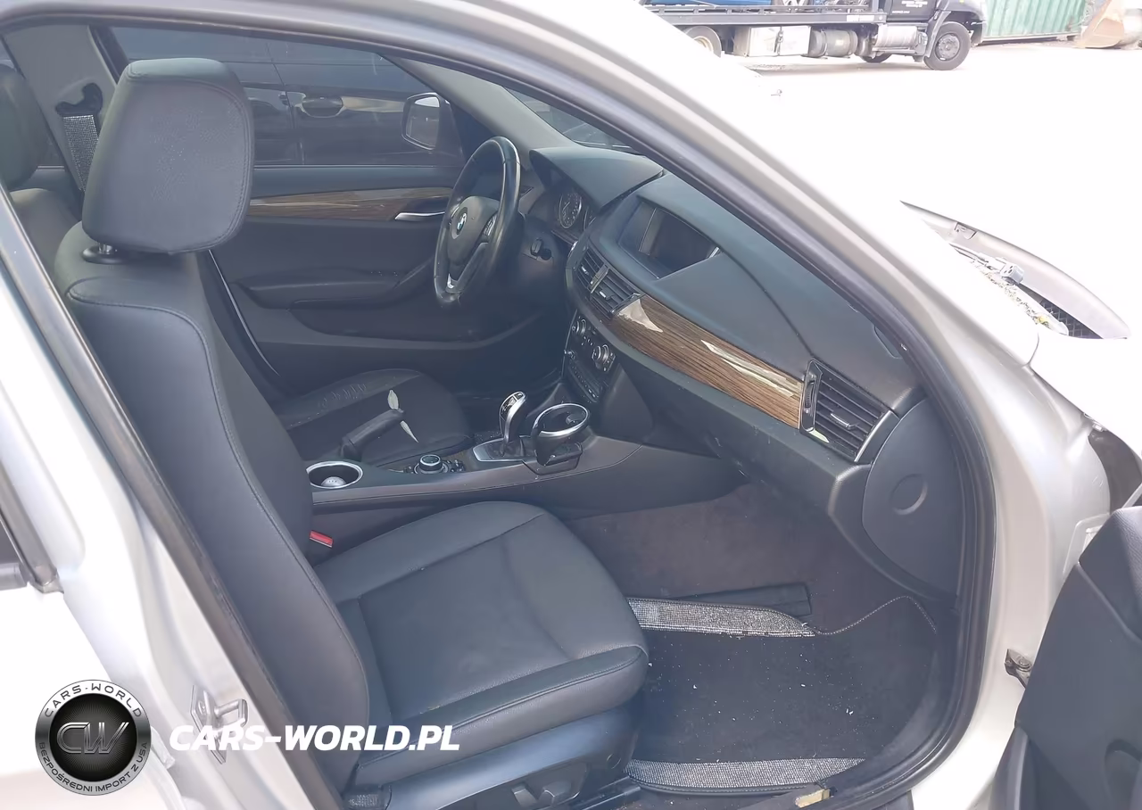 2013 BMW X1 xDrive28I VIN:WBAVL1C54DVR89291 - 5