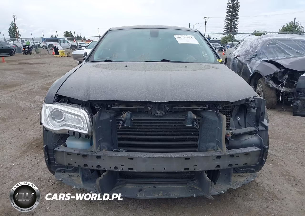2017 Chrysler 300C VIN:2C3CCAEG5HH662460 - 13