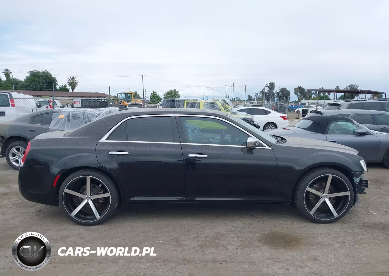 2017 Chrysler 300C VIN:2C3CCAEG5HH662460 - 14