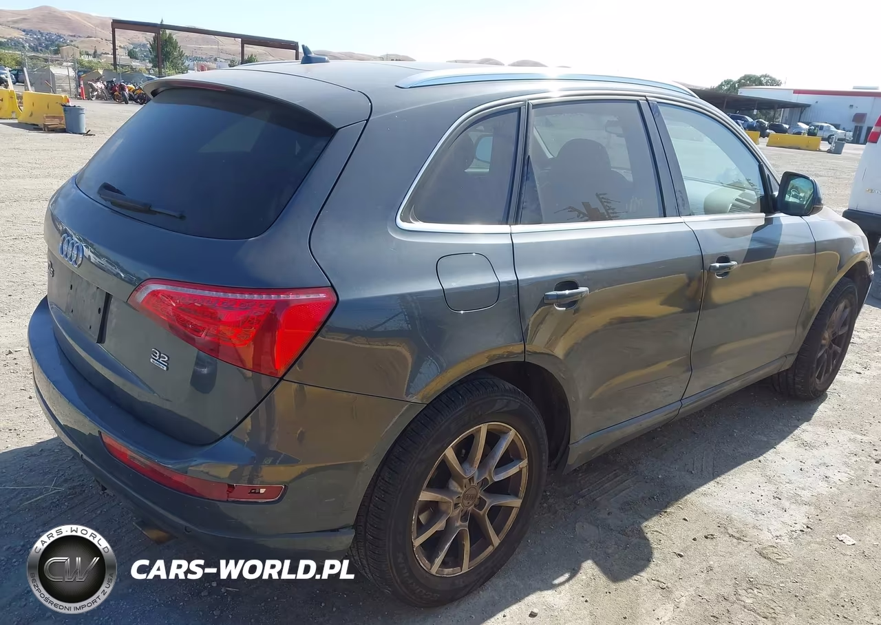 2010 Audi Q5 3.2 Premium VIN:WA1LKAFP4AA009162 - 4