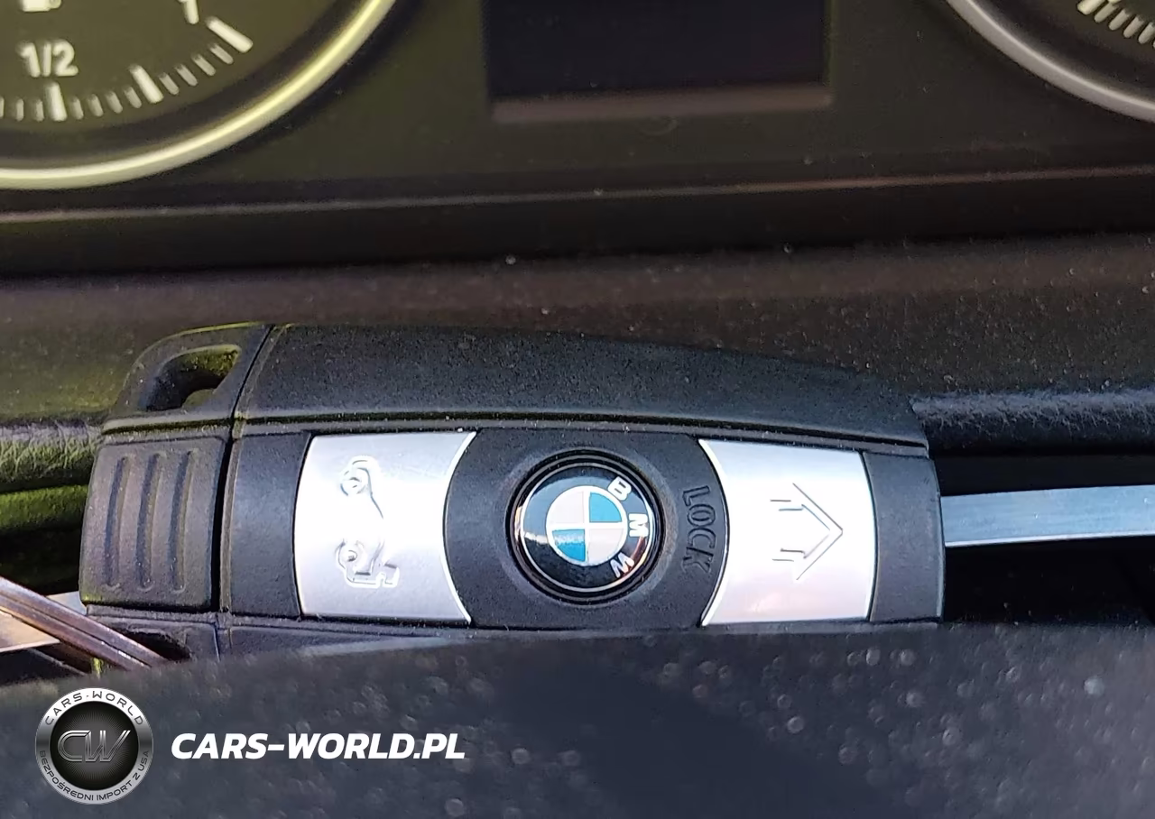 2011 BMW 328I xDrive VIN:WBAPK7C58BA822080 - 11