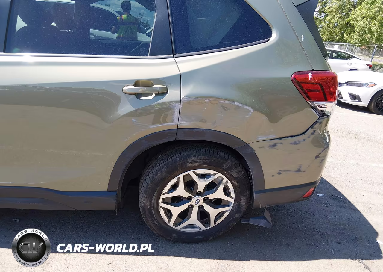 2021 Subaru Forester Premium VIN:JF2SKAJC8MH521736 - 6
