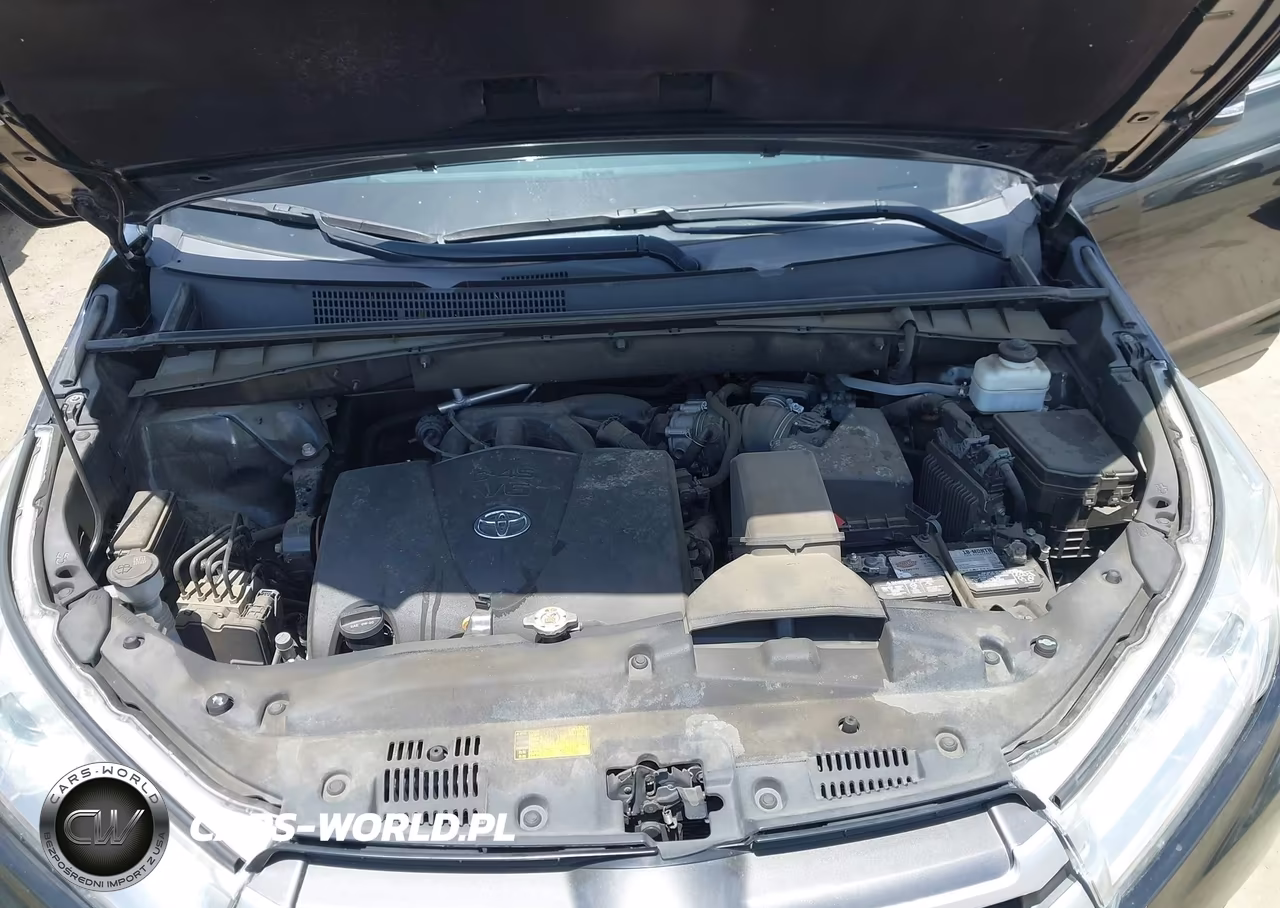 2019 Toyota Highlander Xle VIN:5TDKZRFH8KS565659 - 10