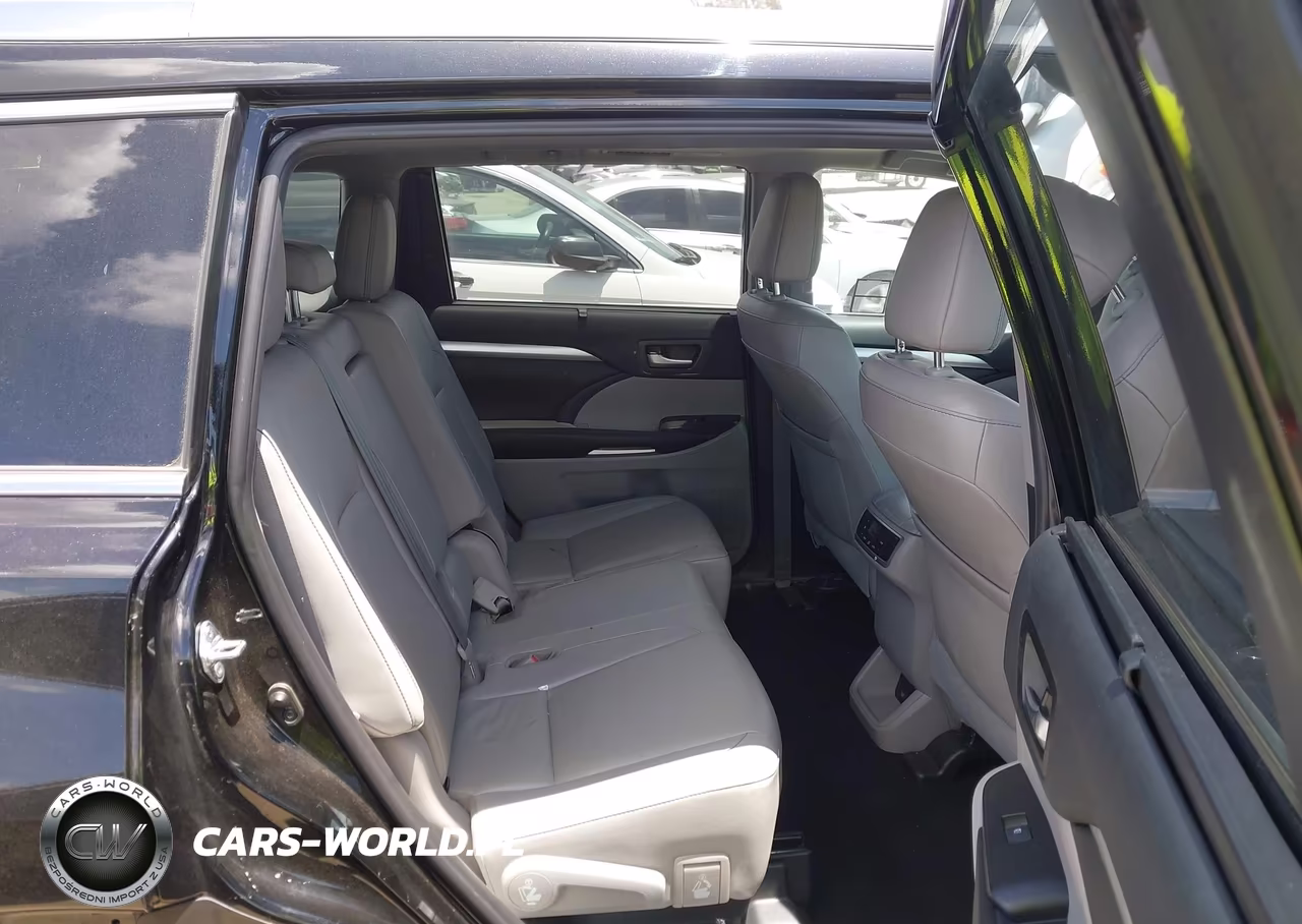 2019 Toyota Highlander Xle VIN:5TDKZRFH8KS565659 - 8