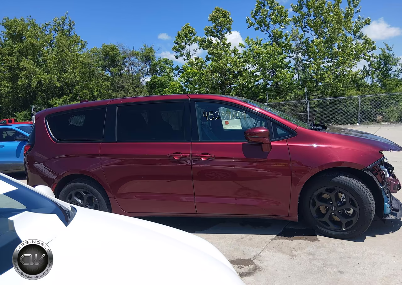 2022 Chrysler Pacifica Hybrid Limited VIN:2C4RC1S75NR137138 - 14