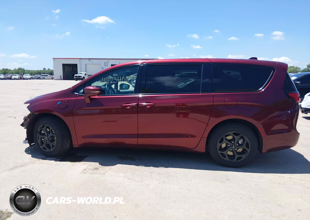 2022 Chrysler Pacifica Hybrid Limited VIN:2C4RC1S75NR137138 - 15