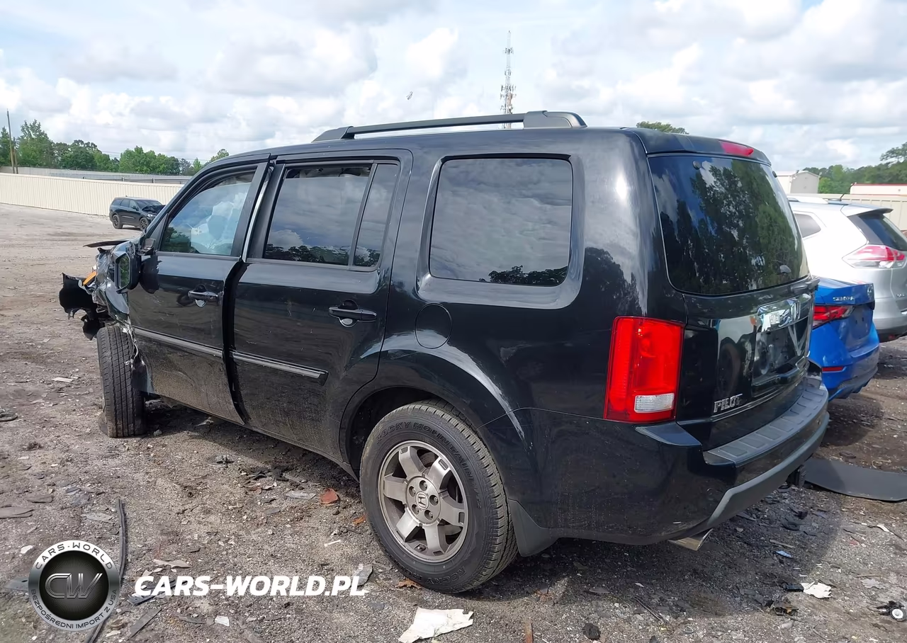 2011 Honda Pilot Touring VIN:5FNYF3H97BB038710 - 3