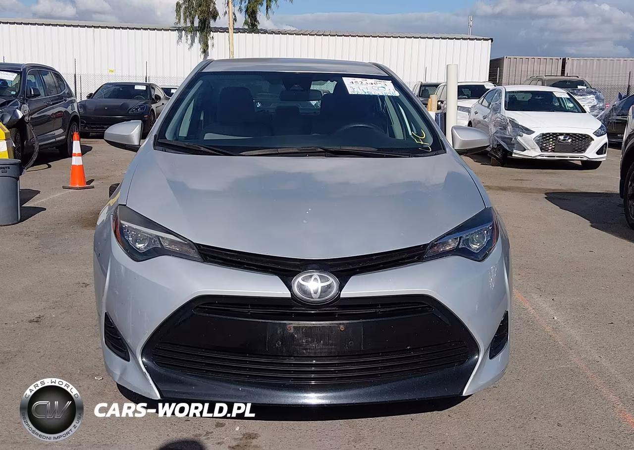 2017 Toyota Corolla Le VIN:5YFBURHE1HP695303 - 13