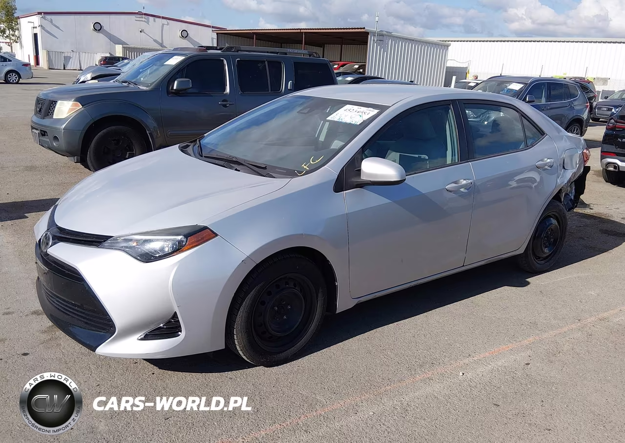 2017 Toyota Corolla Le VIN:5YFBURHE1HP695303 - 2