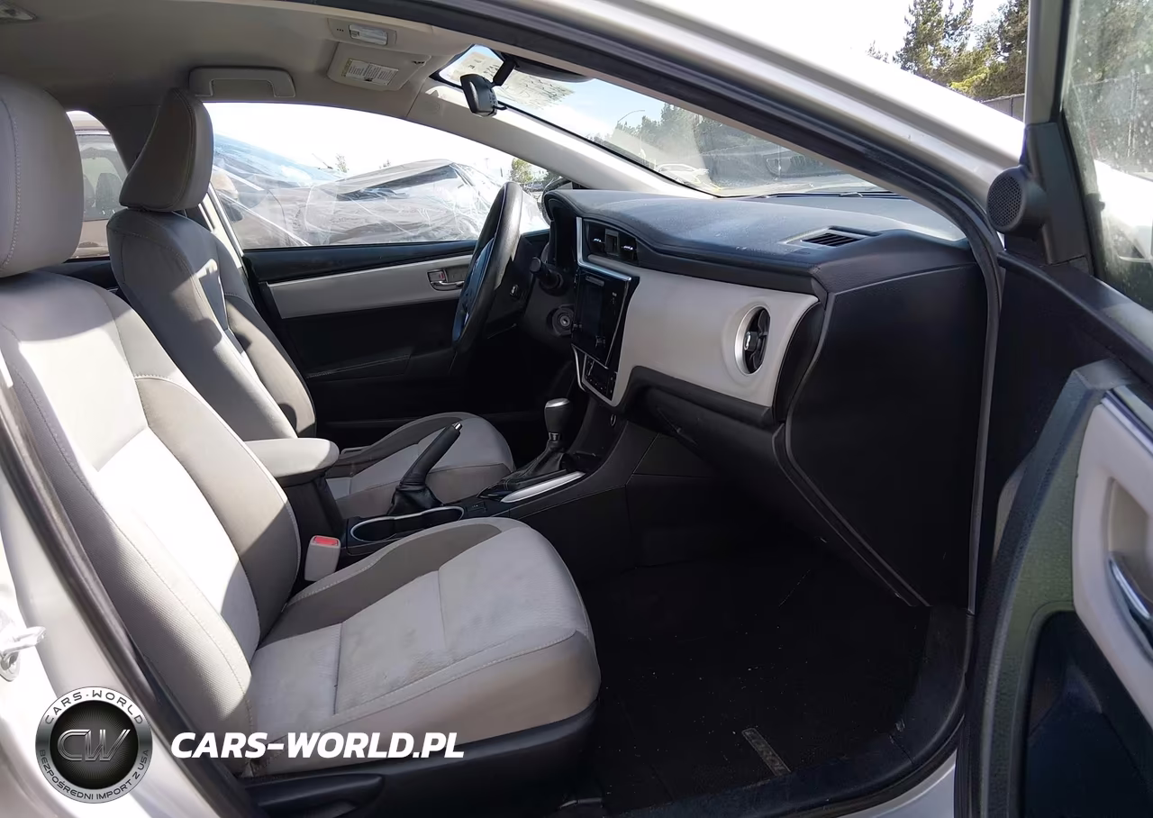 2017 Toyota Corolla Le VIN:5YFBURHE1HP695303 - 5