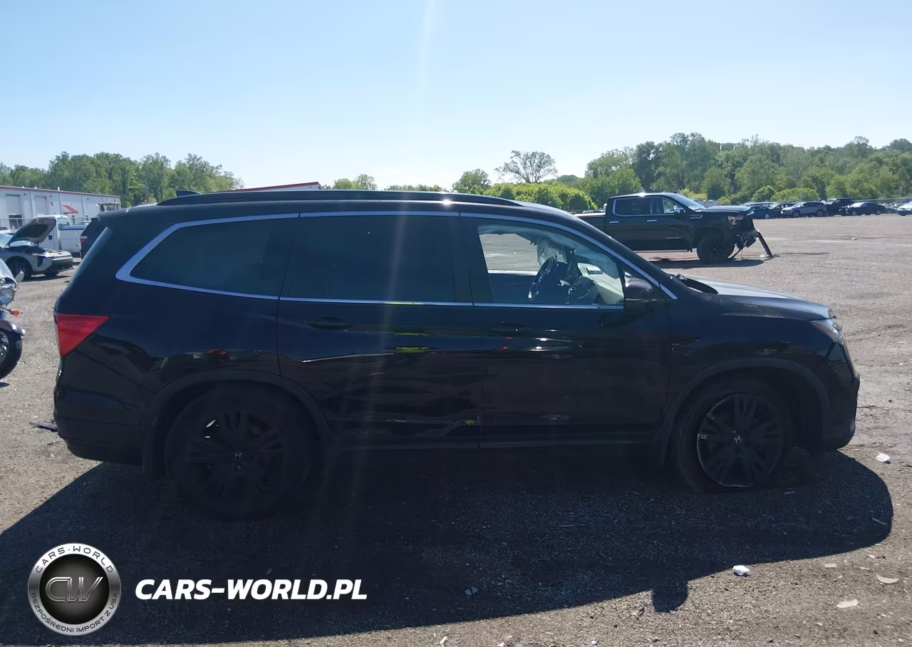 2022 Honda Pilot Awd Special Edition VIN:5FNYF6H23NB068697 - 13