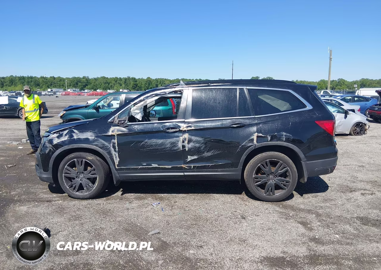 2022 Honda Pilot Awd Special Edition VIN:5FNYF6H23NB068697 - 14