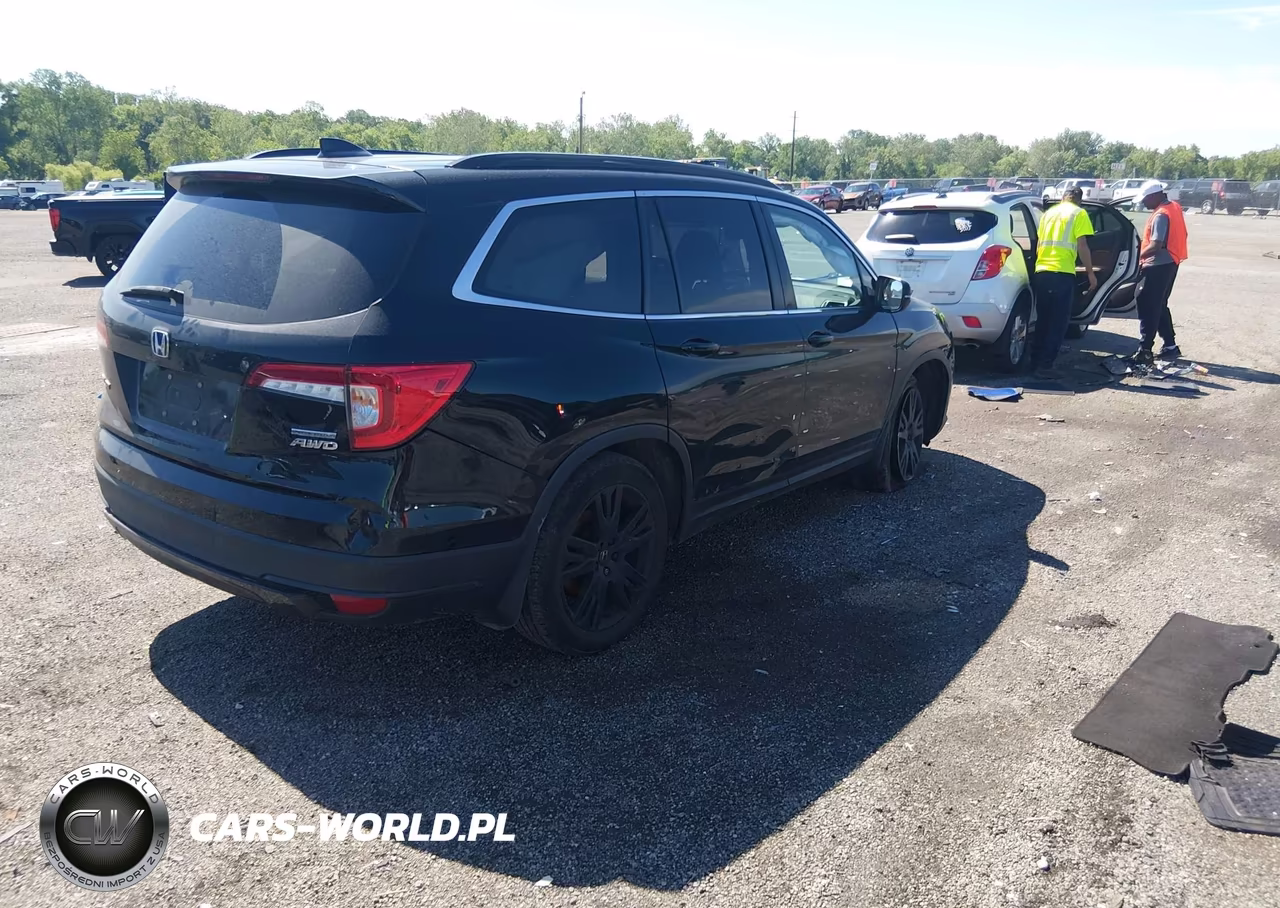 2022 Honda Pilot Awd Special Edition VIN:5FNYF6H23NB068697 - 4
