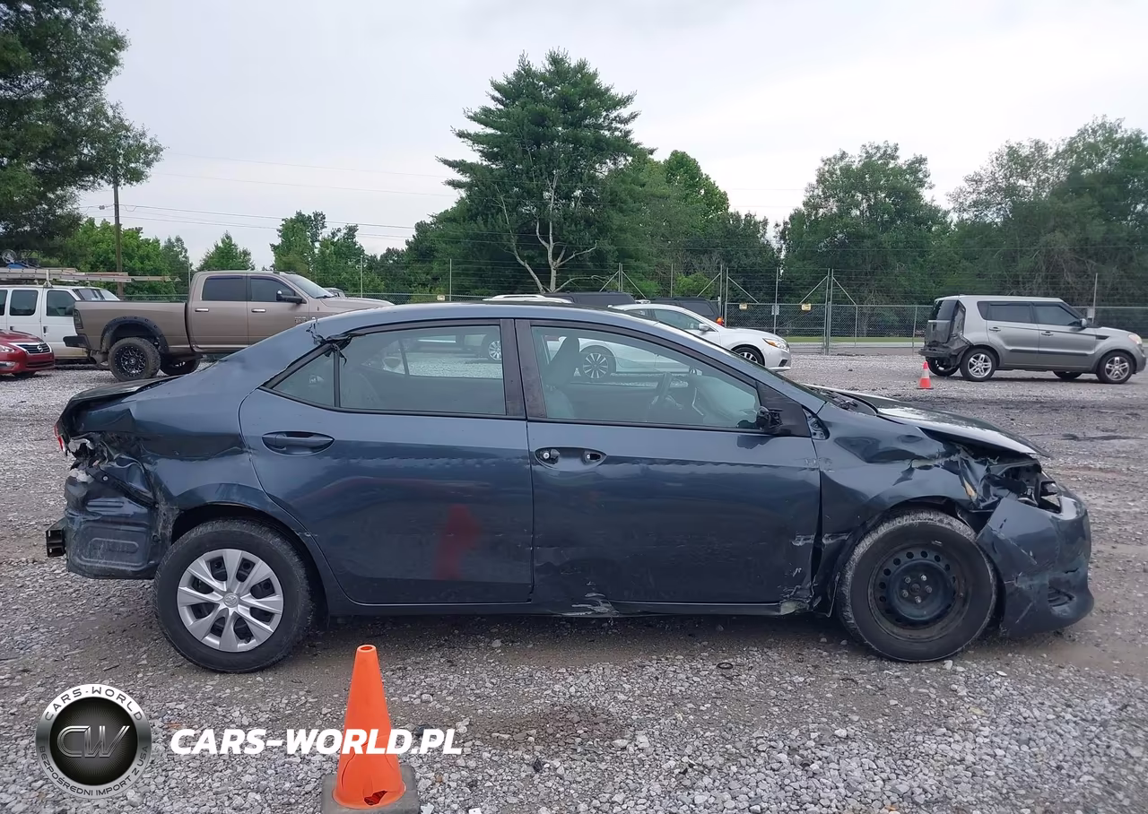 2019 Toyota Corolla L VIN:2T1BURHE1KC186884 - 13