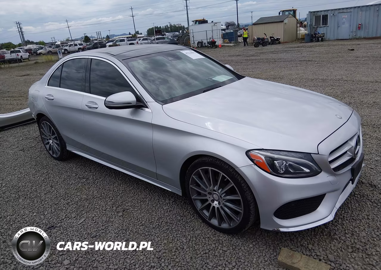 2017 Mercedes-Benz C 300 Sport 4Matic – zdjęcie 1 z 17