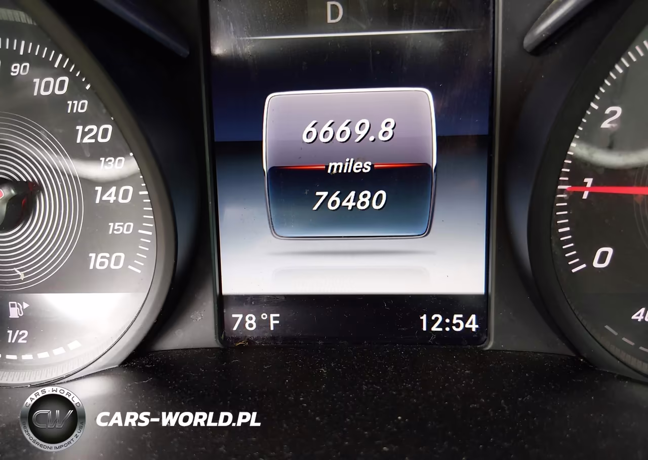 2017 Mercedes-Benz C 300 Sport 4Matic VIN:55SWF4KB5HU191943 - 16