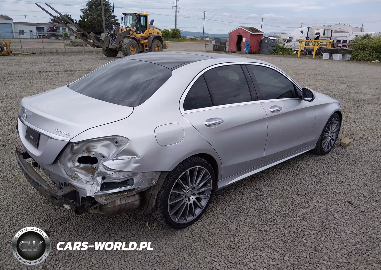 2017 Mercedes-Benz C 300 Sport 4Matic VIN:55SWF4KB5HU191943 - 4