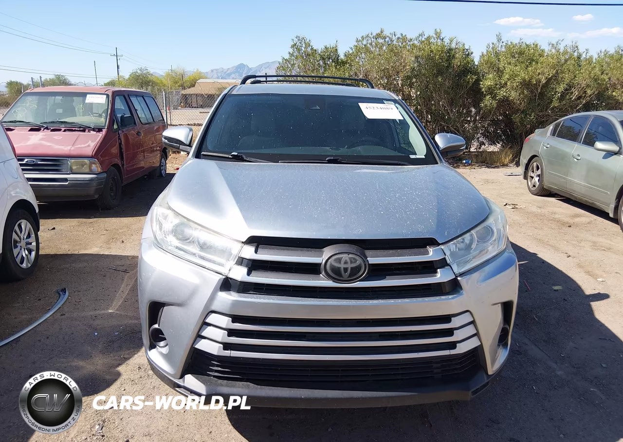 2019 Toyota Highlander Le VIN:5TDZZRFH7KS313691 - 11